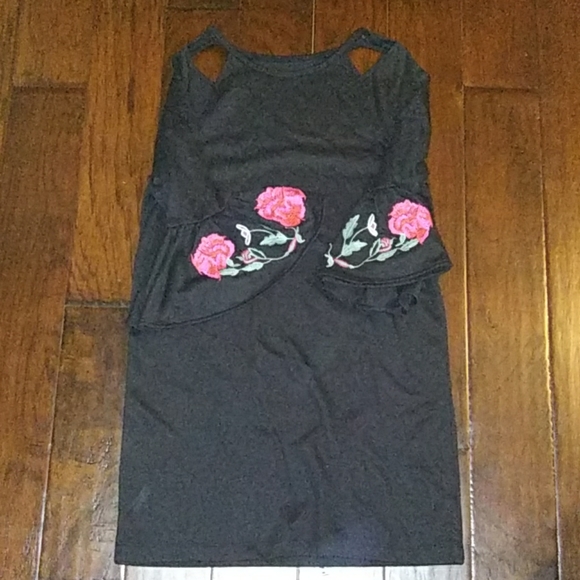 Dress - Picture 2 of 3